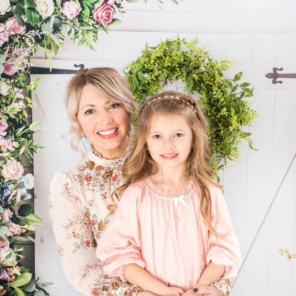 Meet your Posher, Halaina - Picture 2 of 2